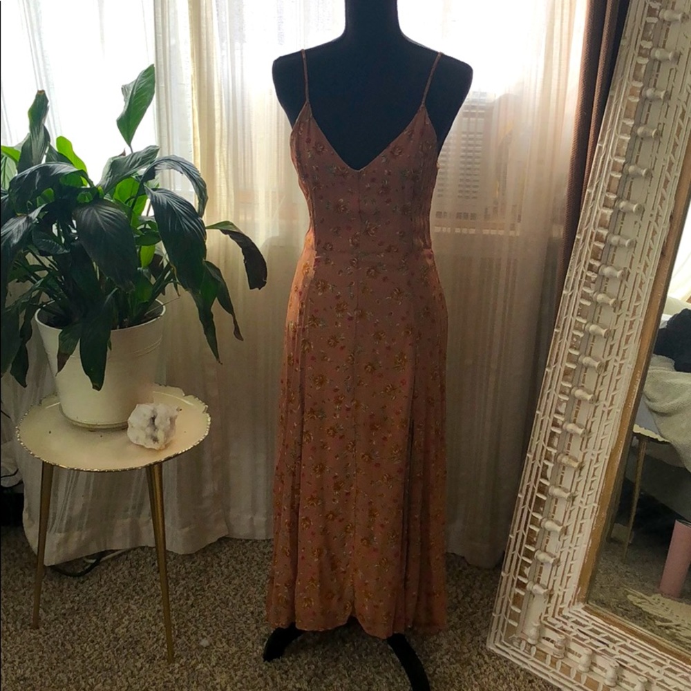 Line & Dot floral maxi side slit